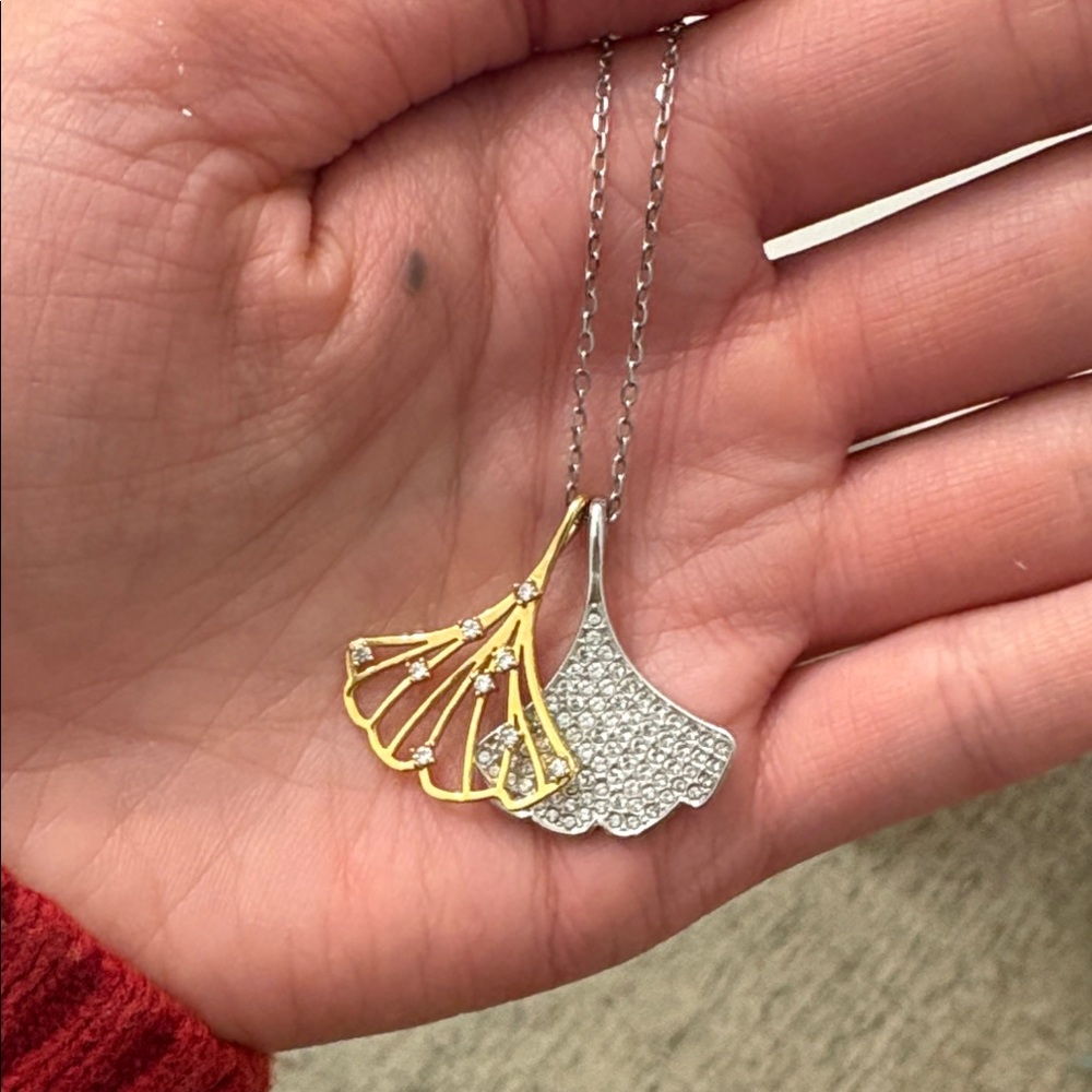 Swarovski crystal Ginko leave Gold and Silver Pendant Necklace